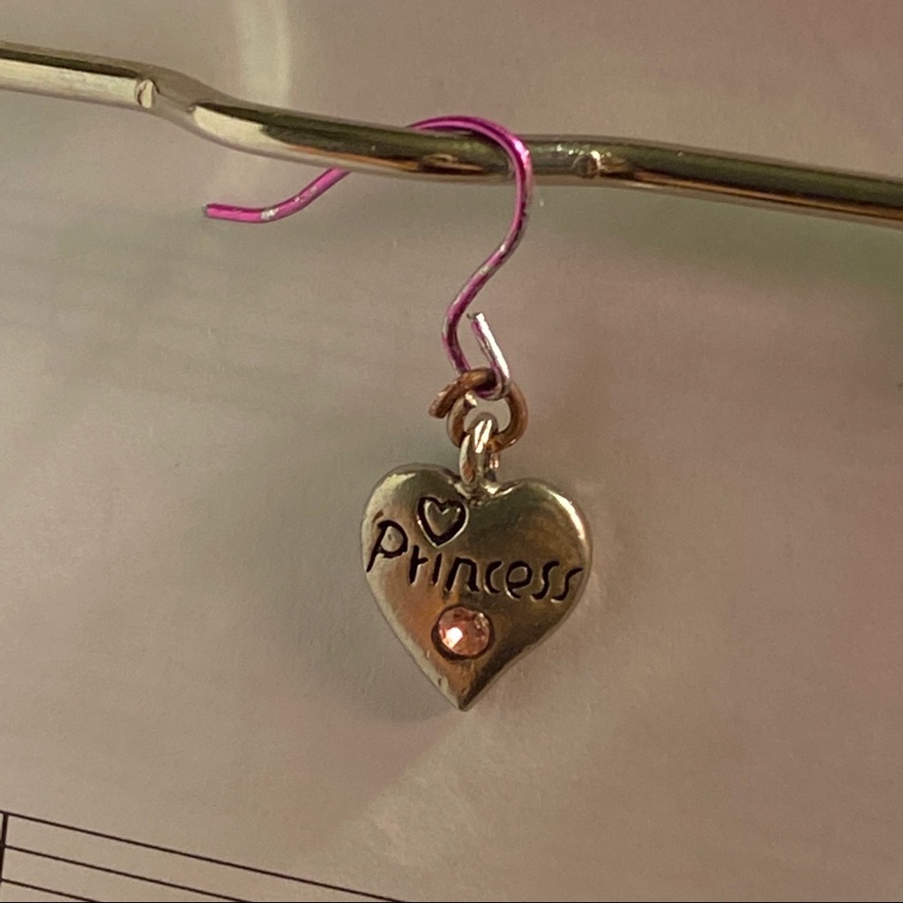 princess heart earring